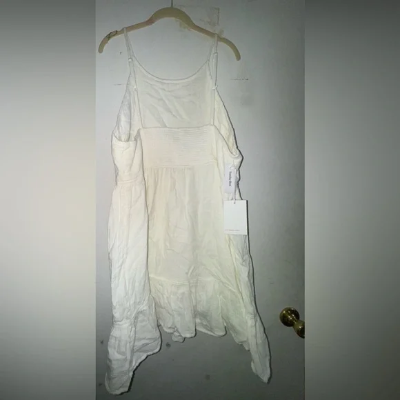 Sunday Best- White Veruca Dress - Picture 5 of 6